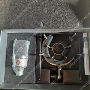 Neumann u87ai 와 쇼크마운트 tlm 102 kms 105 밀봉 신품 마이크