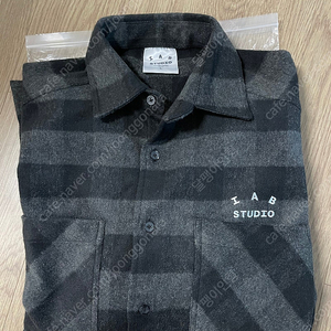 아이앱스튜디오 체크 셔츠 라지 새제품 판매합니다 IAB STUDIO IAB GINGHAM CHECK SHIRT