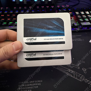 마이크론 2.5 inch SOLId state drive 2테라 두장판매