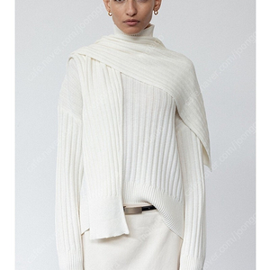 le17septembre 리브드 터틀넥 니트 스웨터 RIBBED TURTLENECK [IVORY]