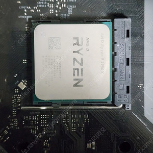 라이젠 5950x cpu 팝니다. 택포가격 인텔