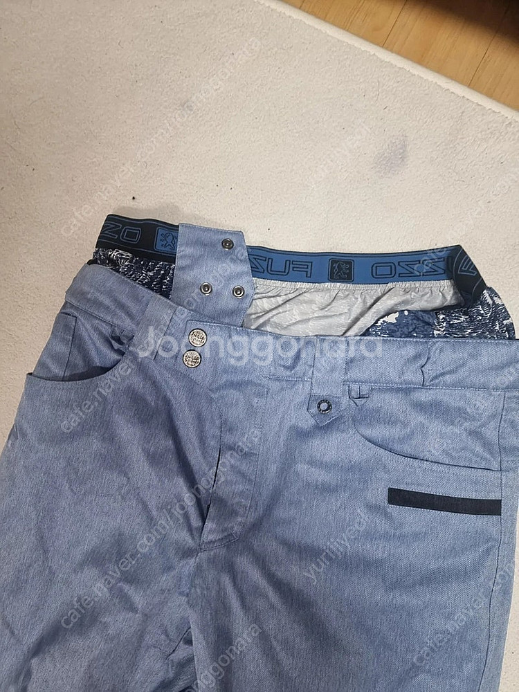 버튼 158cm데크.142데크. 바인딩유니온.버튼부츠230.265.270.275.245등등 에이급 ㅡ풀세트 가능--4