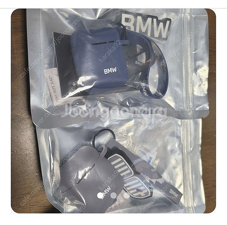 bmw 정품 에어팟 키링 삽니다--0
