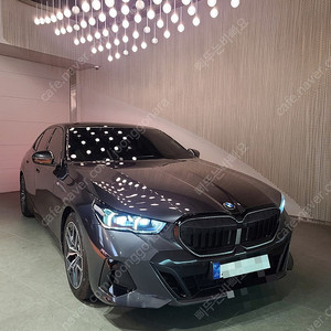 BMW G60 5시리즈 아이코닉글로우 그릴판매합니다