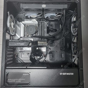 I7-13700F / RTX3070 본체 팝니다.