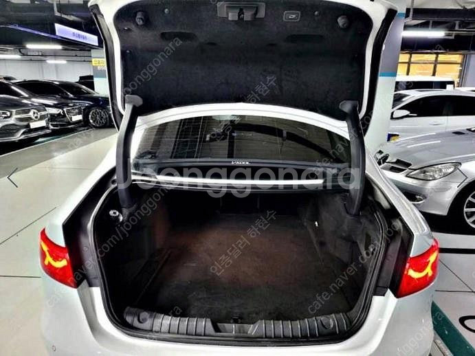 @19년식 XF(2세대) 2.0 20d AWD 프레스티...--6