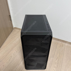 데스크탑 pc(라이젠 5600x, ssd 1테라, 램 16기가)