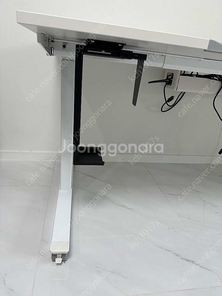 퍼시스 모션데스크 M302+ 올화이트--2