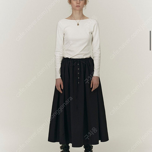 솔티페블 24FW BUTTON LONG PLARED SKIRT 정가 18.8 -> 10