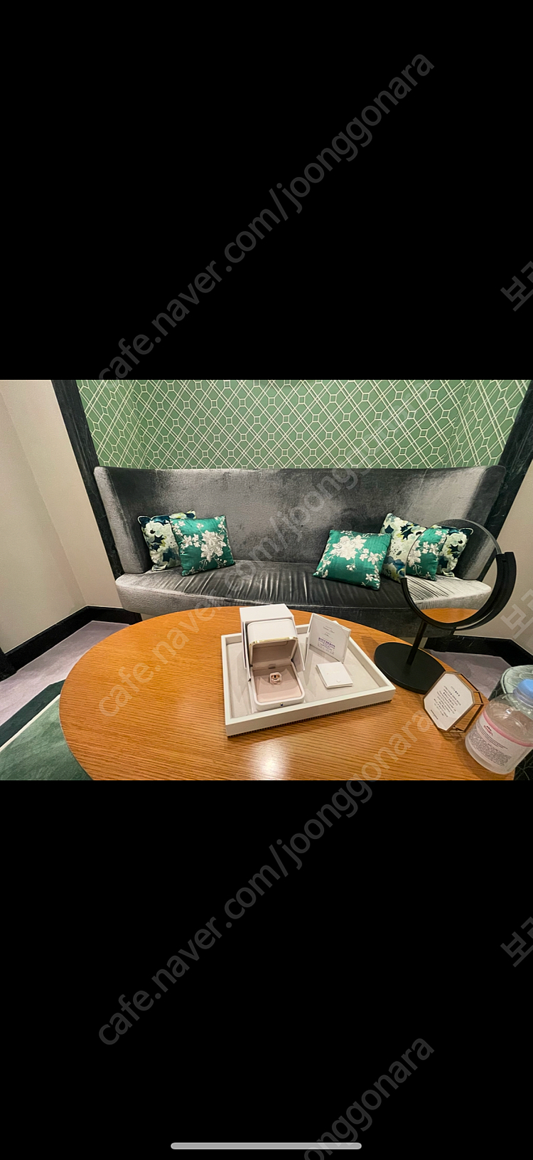 부쉐론 콰트로 화이트 에디션 스몰 링--1