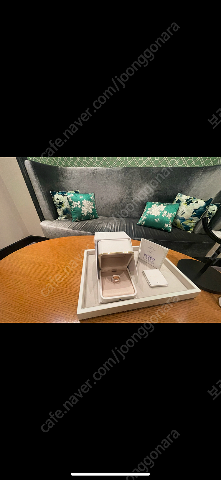 부쉐론 콰트로 화이트 에디션 스몰 링--2