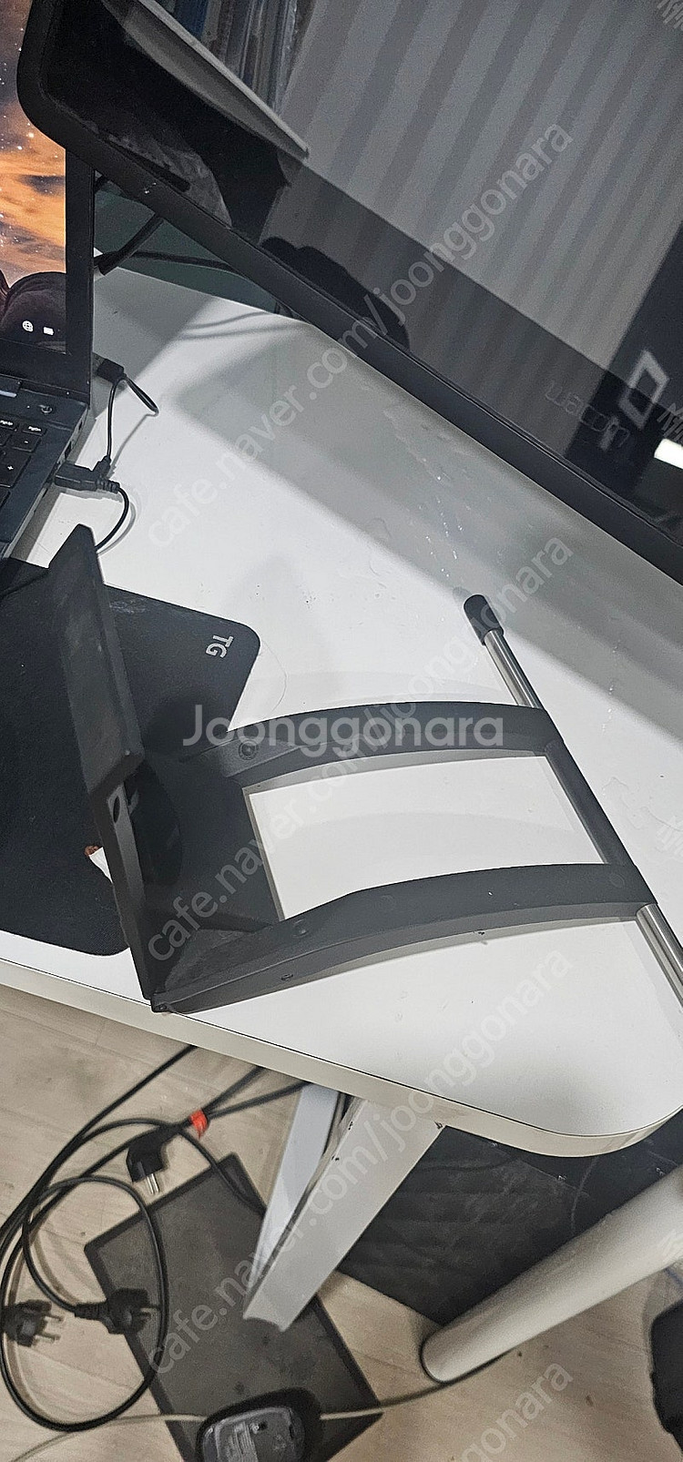 와콤 22인치 액정타블렛 DTK2260K0D--2