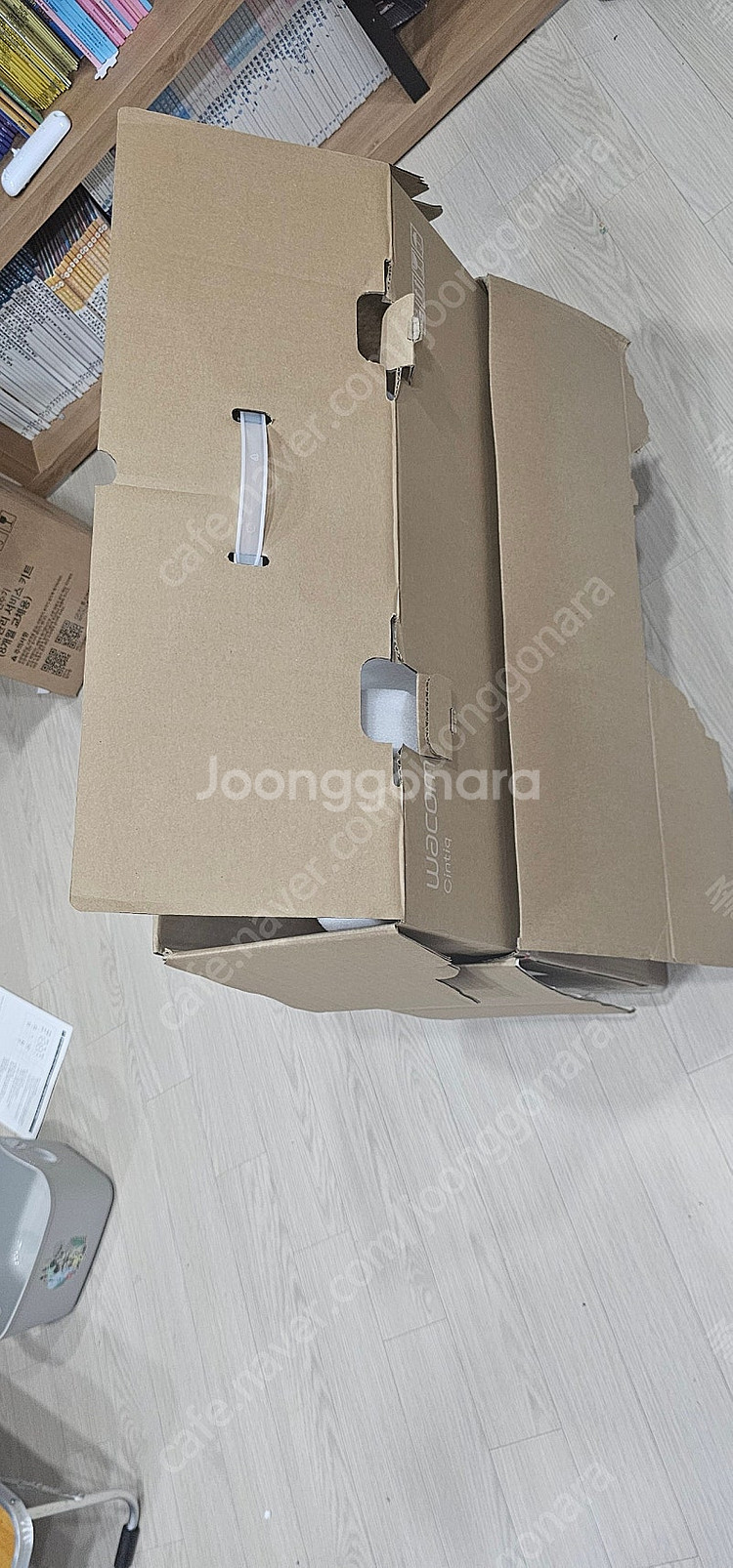 와콤 22인치 액정타블렛 DTK2260K0D--3