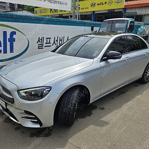 w213 e300 4matic 컨버전차량 판매합니다.