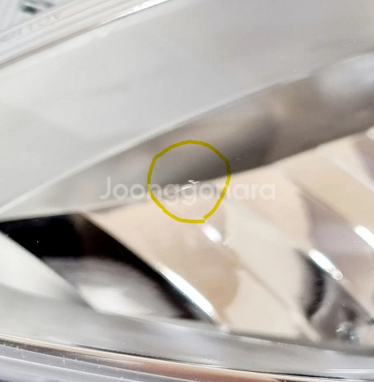 아반떼MD 안개등 조수석측 팝니다.--2