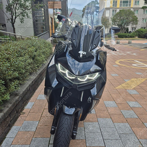 BMW c400gt