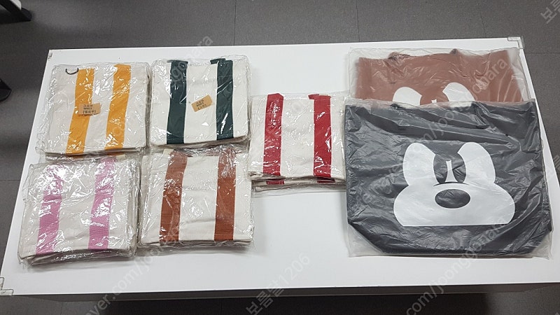 미개봉 여성 가방 크로스백 미니백 학생가방 미키마우스 토트백 도매 대량 땡처리 일괄 무료배송