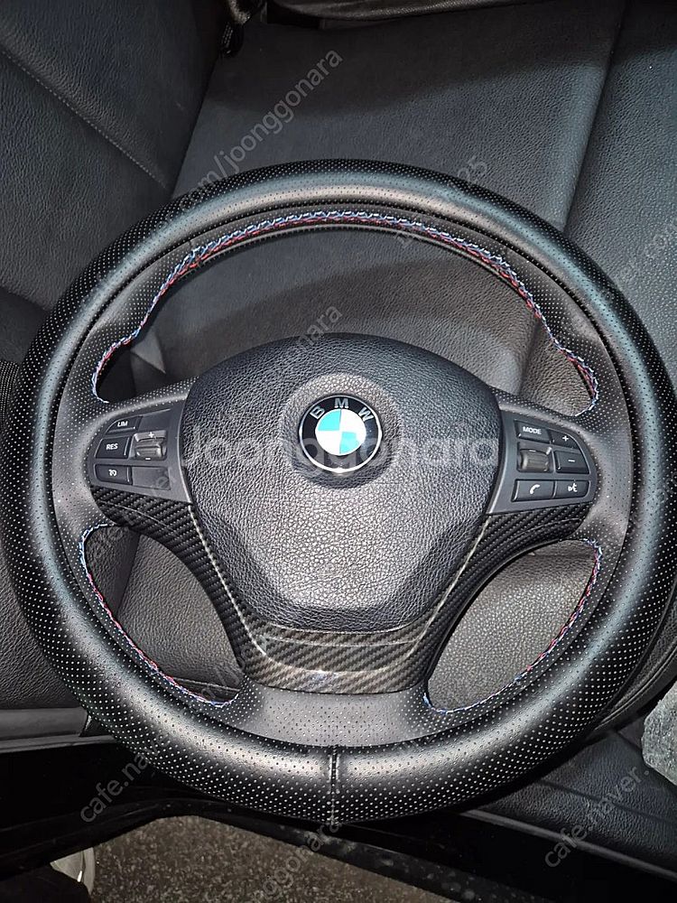 BMW f30 튜닝 핸들 팝니다. 진동 가능.--6