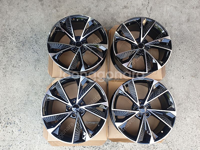 (판매)아우디 신형 RS7 st 19인치 신품 90만 ...--0