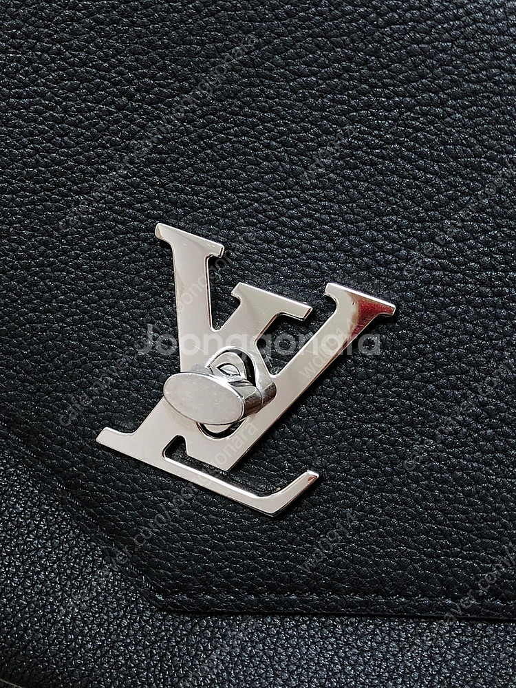 루이비통 마이락미bb 풀박스 (5번미만 착용/ 사용감 적음) 연휴만 가격내림 !!--2