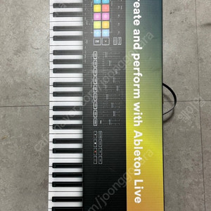 노베이션 런치키61 MK3 Launchkey61 마스터건반 ﻿Novation 런치키 61 MKlll