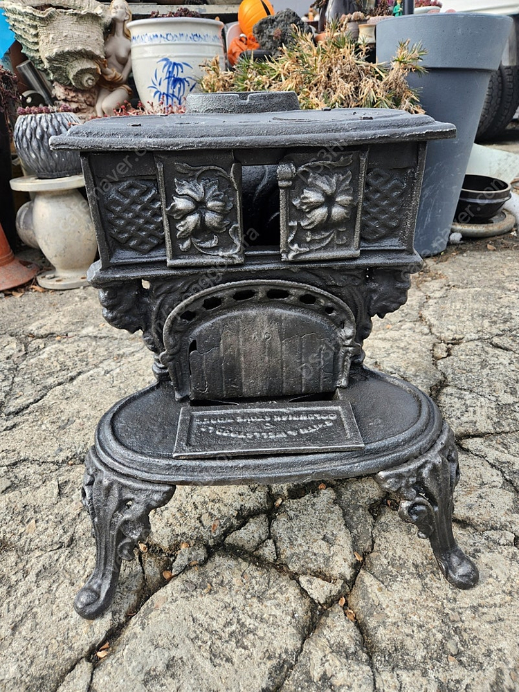 빈티즈 주물난로 이미지