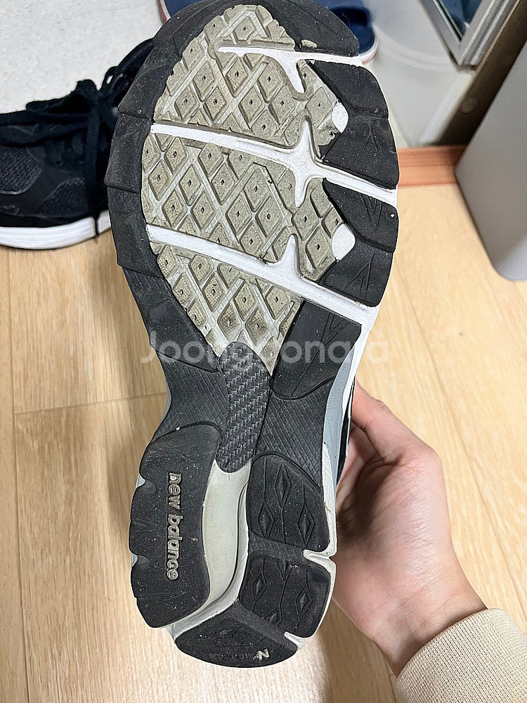 뉴발란스 990v3 245사이즈--4