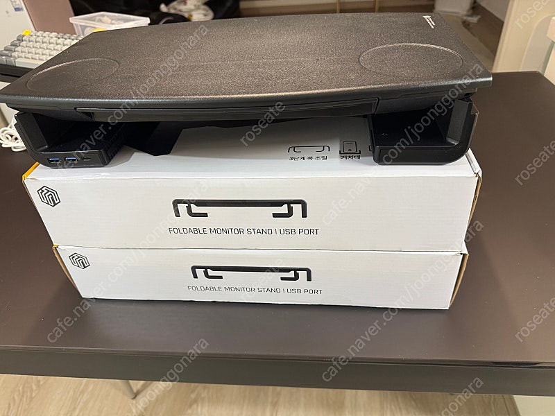 씽크웨이 모니터 거치대 이미지