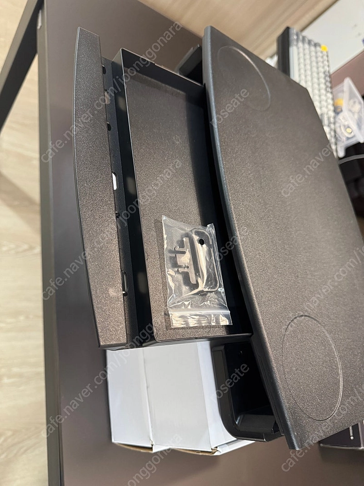 씽크웨이 모니터 거치대 이미지