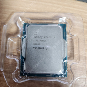 Intel i7 12700kf