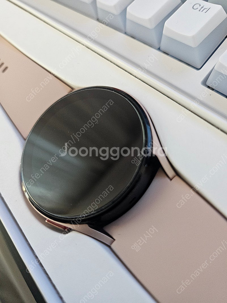 갤럭시워치4 40mm 핑크, 44mm 실버 판매--4