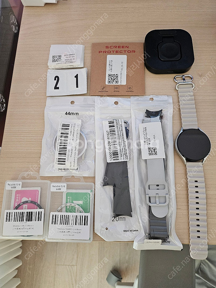 갤럭시워치4 40mm 핑크, 44mm 실버 판매--7