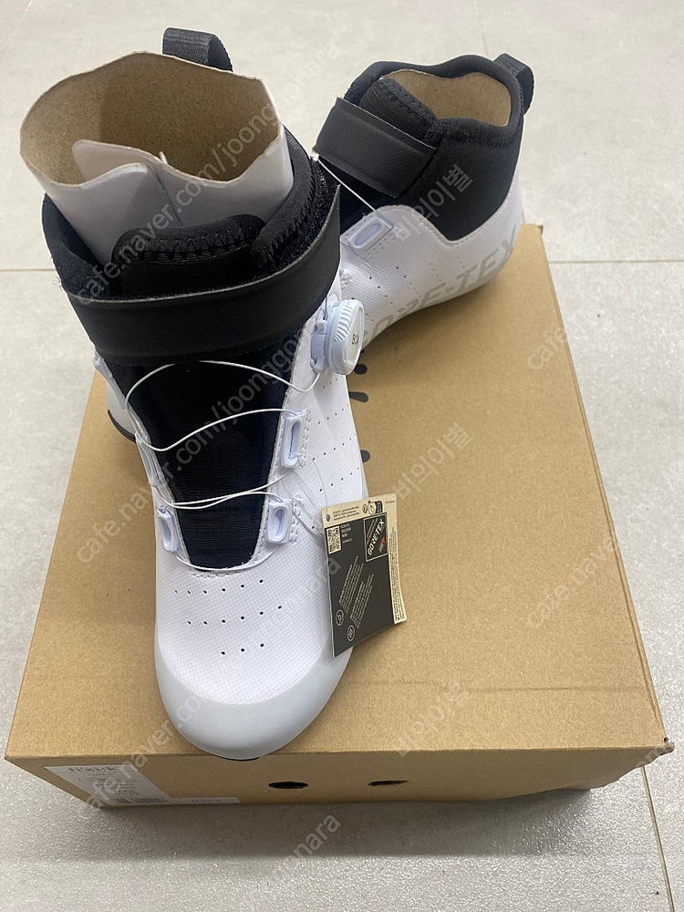 피직 로드 동계화 판매 (템포 아티카 GTX R5 화이트,41&38)--1