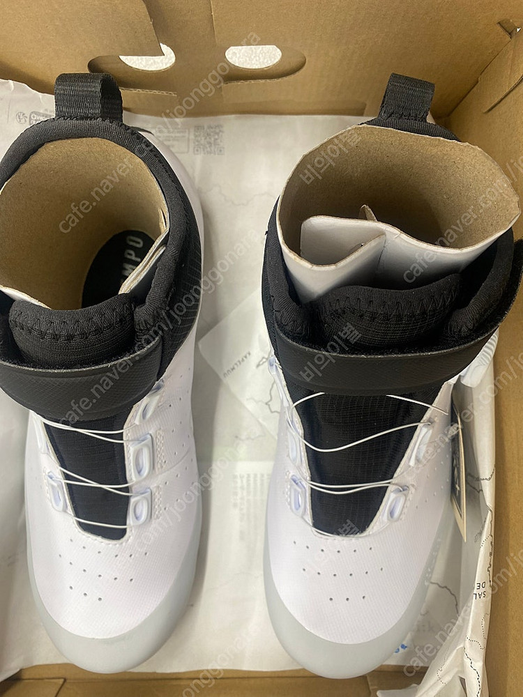 피직 로드 동계화 판매 (템포 아티카 GTX R5 화이트,41&38)--2