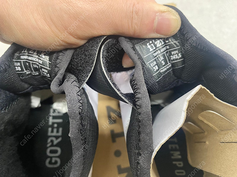 피직 로드 동계화 판매 (템포 아티카 GTX R5 화이트,41&38)--8