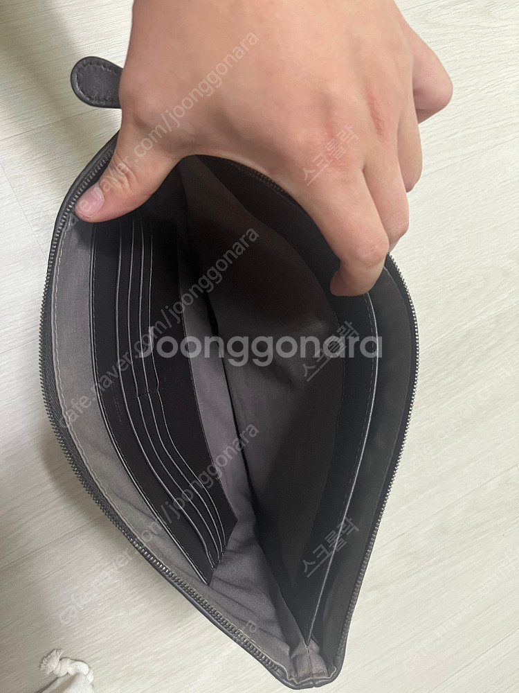 보테가베네타 클러치 팝니다.--7