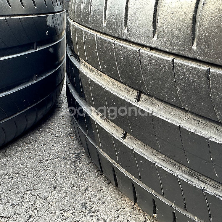 BMW 18인치 5시리즈 G30 블랙 중고 휠타이어 245 45 18--5