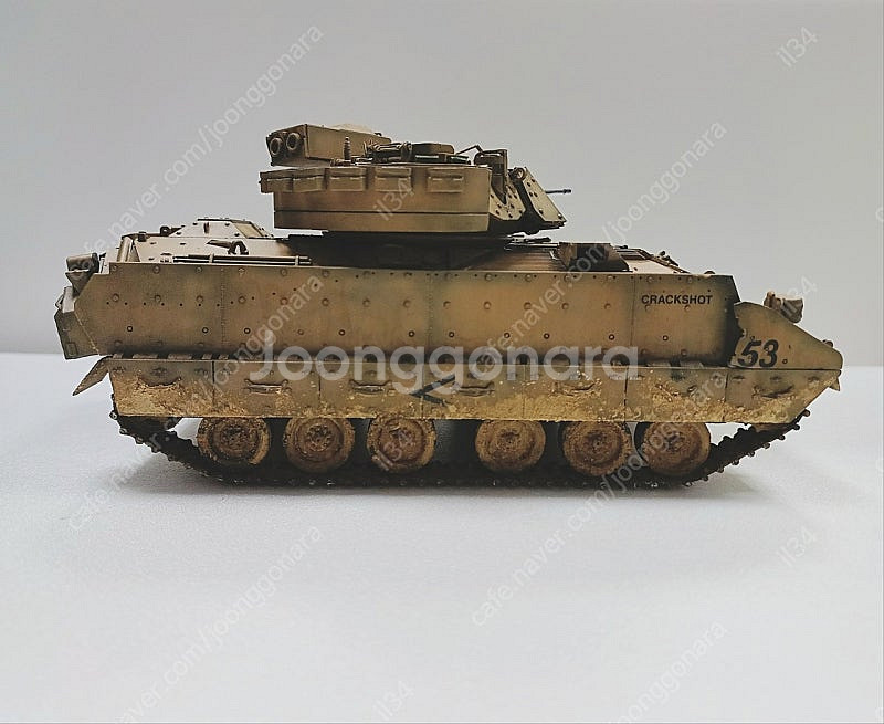 1/35 M2 브래들리 프라모델 완성작 판매합니다.--2