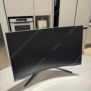 삼성 오디세이 G7 C32G75T 32인치 240hz 모니터