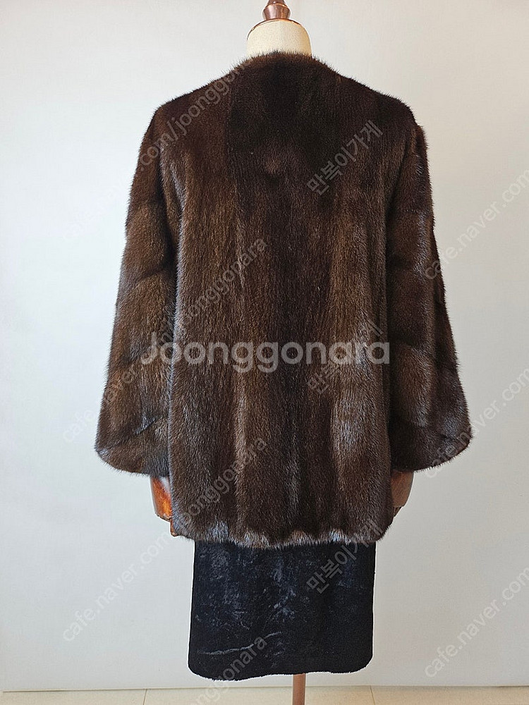 고급의류전문 마호가니 풀스킨 노카라 밍크코트₩85만--5