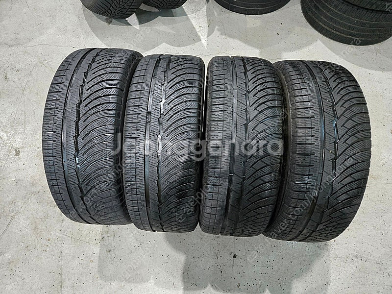245 45 19 미쉐린 알핀 윈터타이어 한대분 판매합...--0