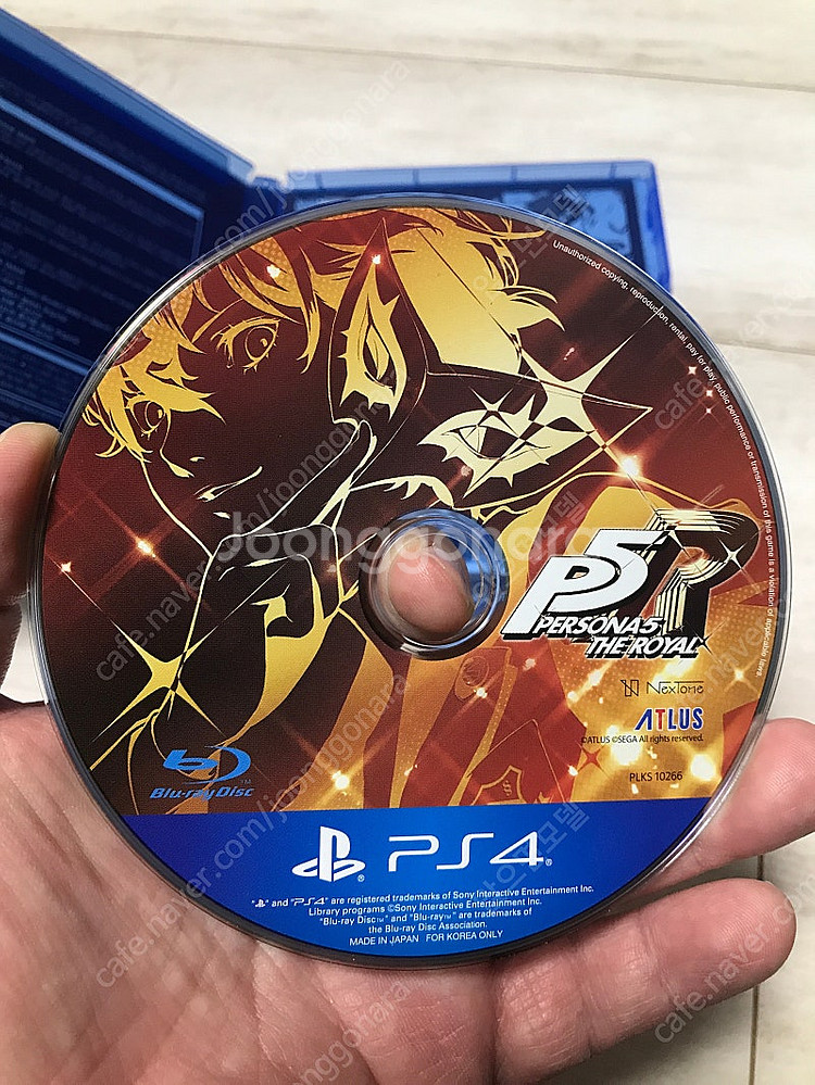 [PS4] 페르소나 5 더 로열 판매합니다--3