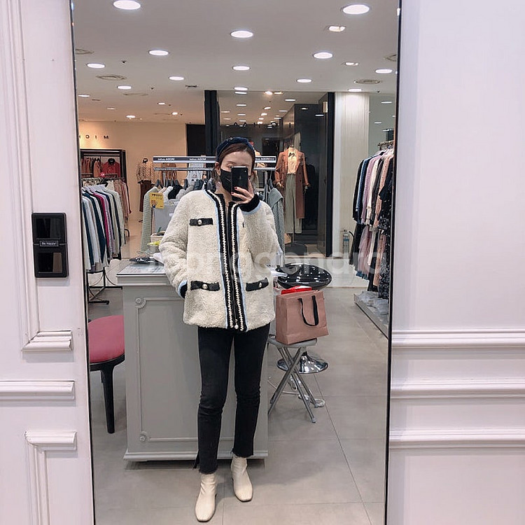 레니본 79만원데 진주 샤넬 무스탕 코트--2