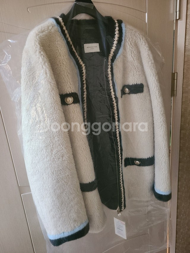 레니본 79만원데 진주 샤넬 무스탕 코트--6