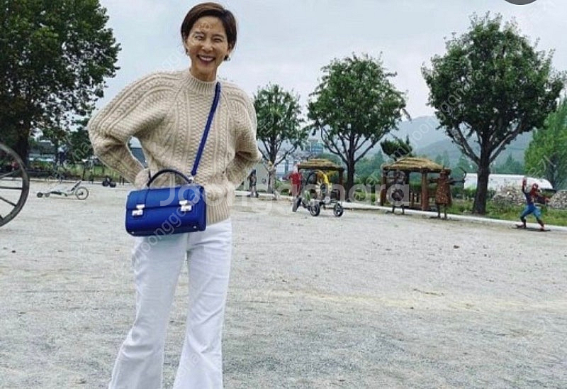 렉토 공효진 니트--7