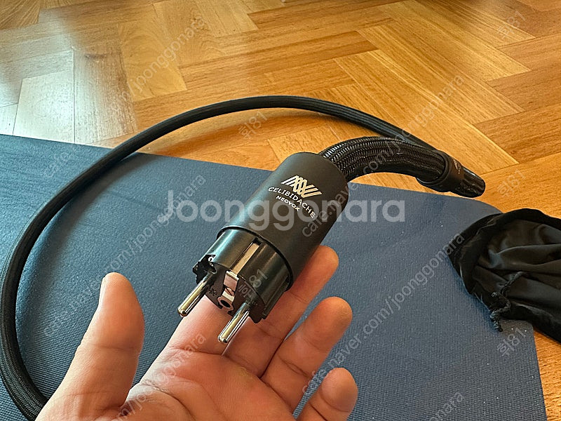 네오복스 첼리비다케 파워 케이블 판매합니다--3