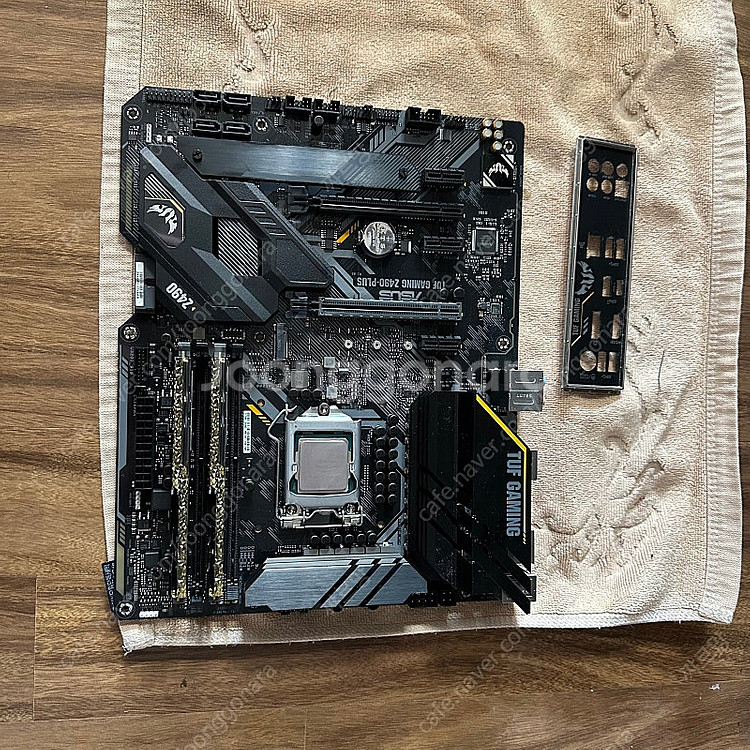 [팝니다] (각개, 일괄) I9-10900KF / Z490-TUF / 지스킬 DDR4 32G(16G*2) / 시소닉...--2