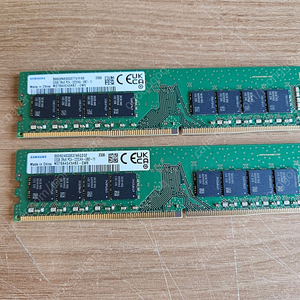 삼성 데스크탑 메모리 DDR4 32G 3200 DRAM 램 2개.판매합니다