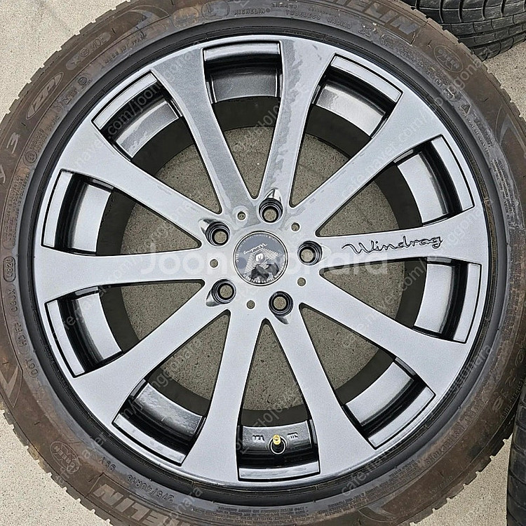 Bmw f10 5시리즈용 윈드래그 18인치 역조휠타이어셋 팝니다.--3