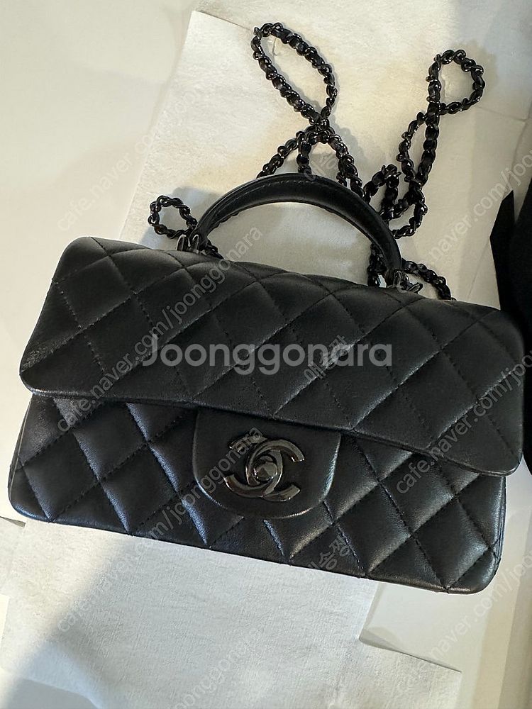샤넬탑핸들 뉴미니 쏘블랙--1
